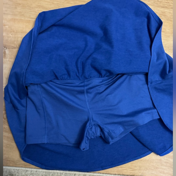 Old Navy Women's Royal Blue Skort - Picture 3 of 4